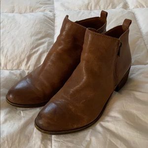 Lucky Brown Leather Chelsea Boot